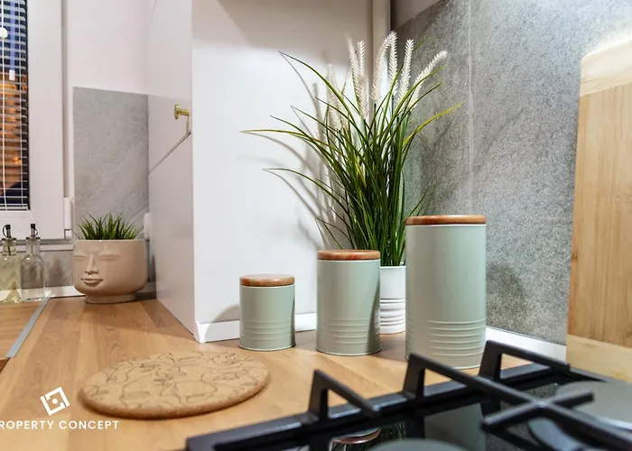 Apartment 912 *