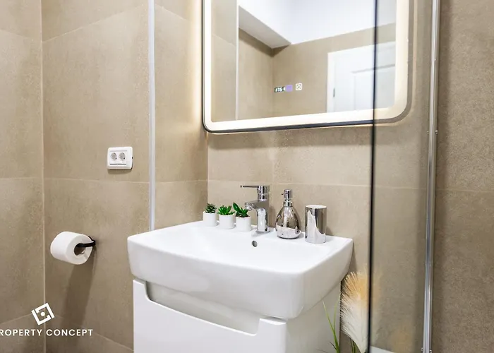 Apartment 912 *