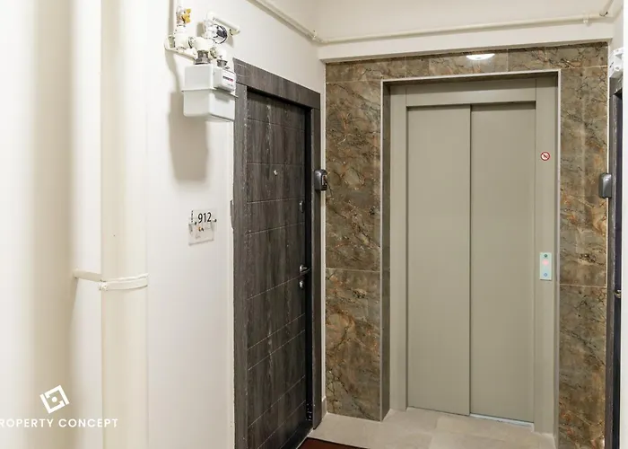 Apartment 912